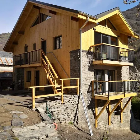 De 2 Avec Jardin Amenage Et Wifi A A 6 Km De La Apartment Courchevel